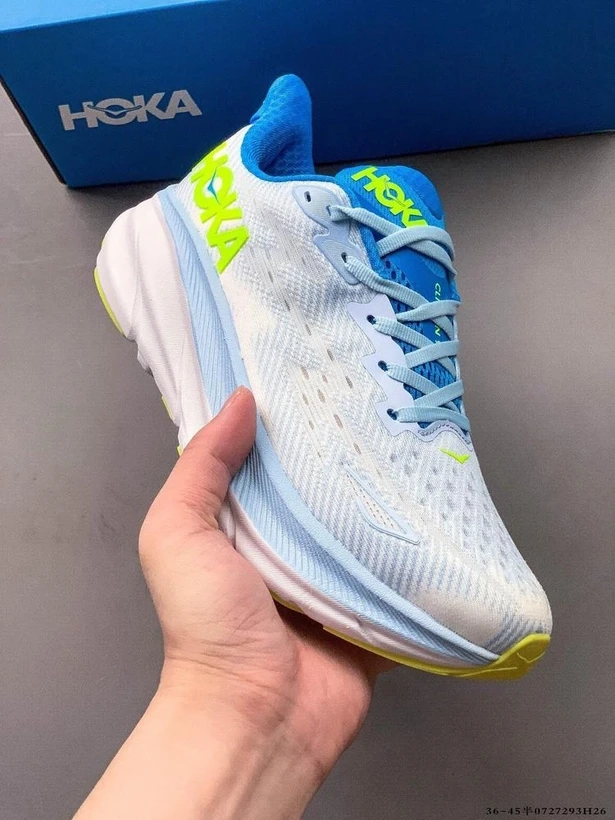 کتونی هوکا کلیفتون ۹ ویتنام وارداتی سایز ۴۰ تا ۴۵ ،تنوع در ۸ رنگ جذاب hoka clifton 9