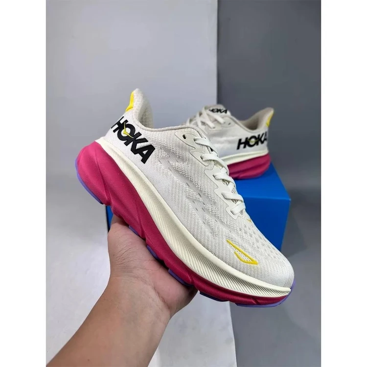 کتونی هوکا کلیفتون ۹ ویتنام وارداتی سایز ۴۰ تا ۴۵ ،تنوع در ۸ رنگ جذاب /hoka clifton 9