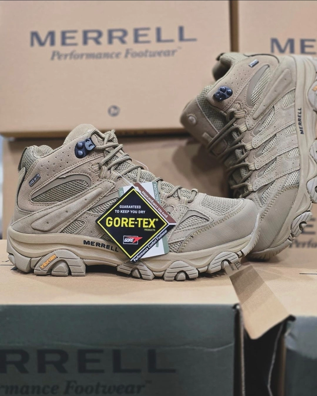 بوت مرل گورتکس ویتنامی/سایز ۴۰ الی ۴۵/سه رنگ‌جذاب/Merrell moab 3 mid GTX