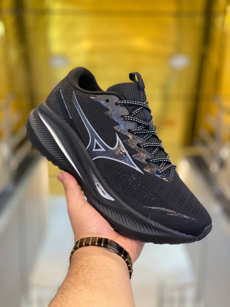 کتونی میزانو مستر کوالیتی a,سایز ۴۰ تا ۴۵ تنوع رنگ/mizuno Astro plus