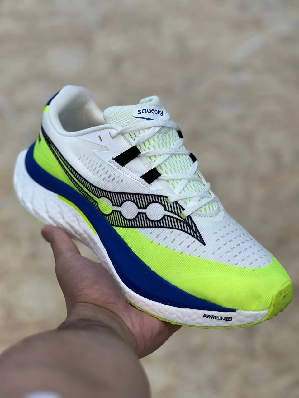 کتونی ساکونی مسترکوالیتی ویتنامی/سایز ۴۱ الی ۴۵/Saucony Endorphin speed4