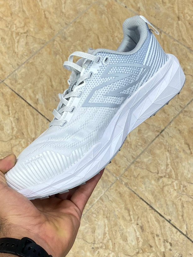 کتونی نیوبالانس ویتنام مسترکوالیتی/سایز ۴۲ الی ۴۵/چهار رنگ جذاب/Newbalance fuelcell