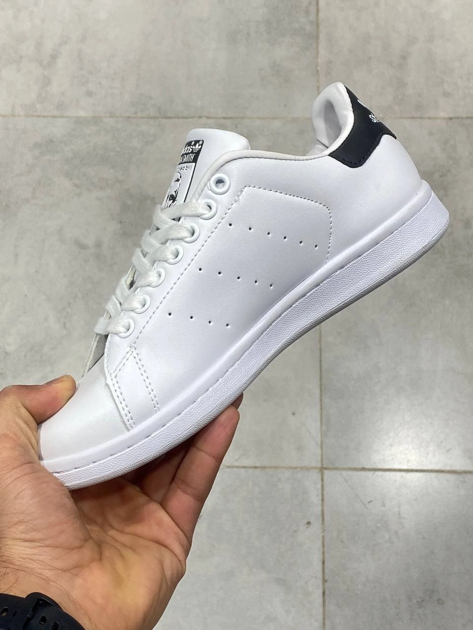 کتونی ادیداس ویتنامی/سایز۳۸ الی ۴۵/پنج رنگ جذاب/adidas stansmith