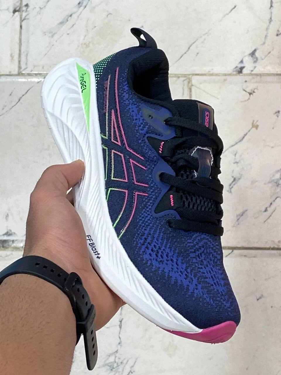 کتونی اسیکس وارداتی/سایز ۳۷ الی ۴۰/رنگ بندی جذاب/Asics Gel Cumulus