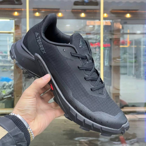 کتونی ادیداس ترکس ویتنامی/رنگ بندی جذاب/Adidas terrex Vietnam