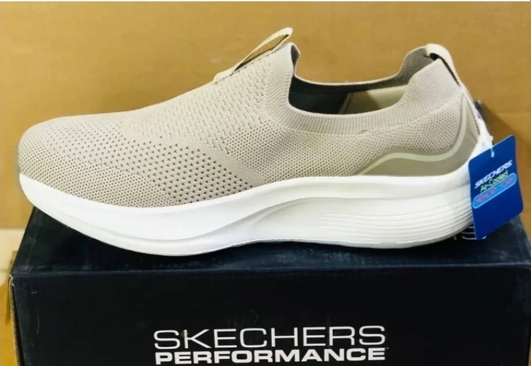 کفش طبی اسکیچرز مدل Max Cushion/سایز 40 الی 45/رنگ بندی دارد/Skechers Max Cushion