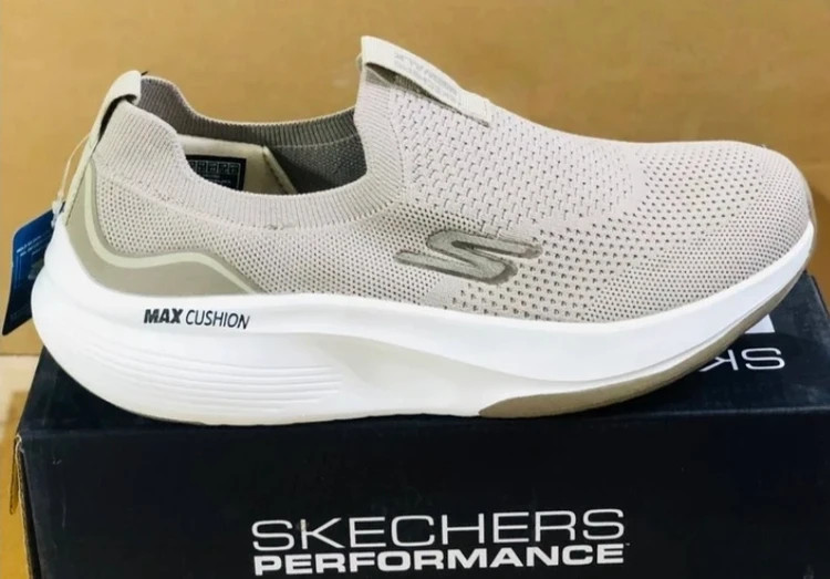 کفش طبی اسکیچرز مدل Max Cushion/سایز 40 الی 45/رنگ بندی دارد/Skechers Max Cushion