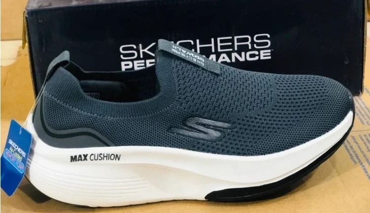 کفش طبی اسکیچرز مدل Max Cushion/سایز 40 الی 45/رنگ بندی دارد/Skechers Max Cushion