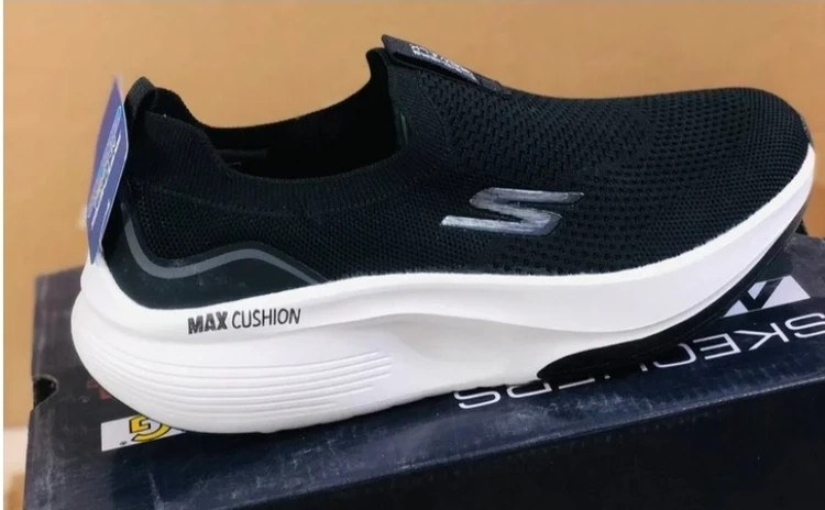 کفش طبی اسکیچرز مدل Max Cushion/سایز 40 الی 45/رنگ بندی دارد/Skechers Max Cushion