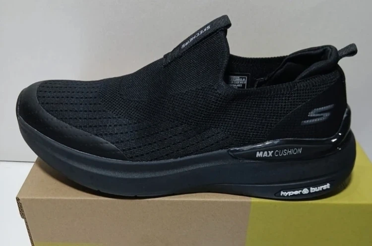 کفش طبی اسکیچرز مدل Max Cushion/سایز 40 الی 45/رنگ بندی دارد/Skechers Max Cushion