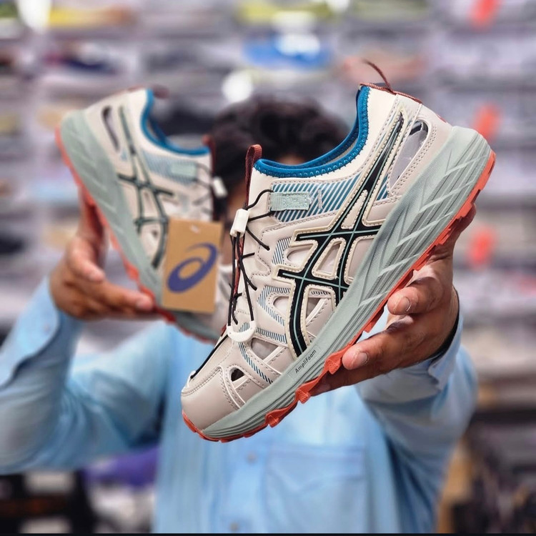 صندل خارجی برند اسیکس تولید ویتنام/ Asics gel_sonoma