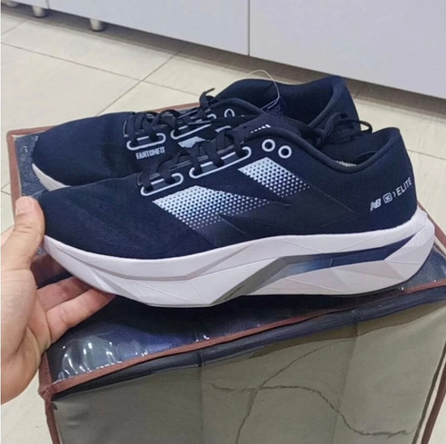 کتونی رانینگ نیوبالانس/Newbalance SC Elite V4