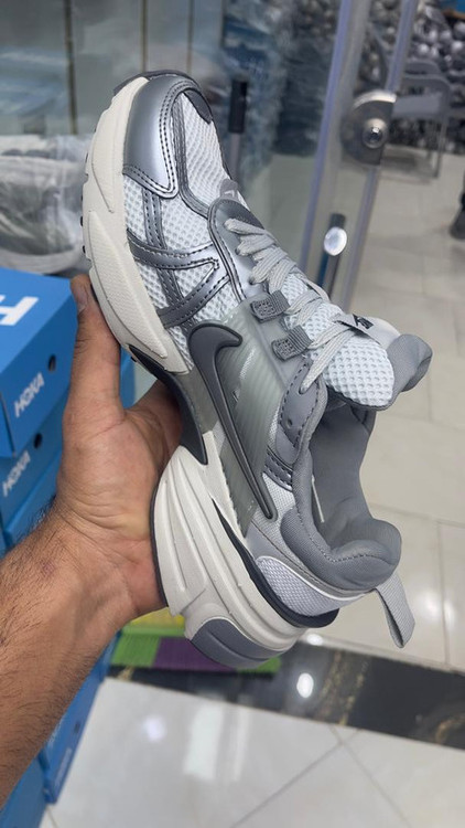 کتونی ویتنامی نایک مسترکوالیتی/ست زنانه و مردانه/رنگ بندی جذاب/Nike V2k Run