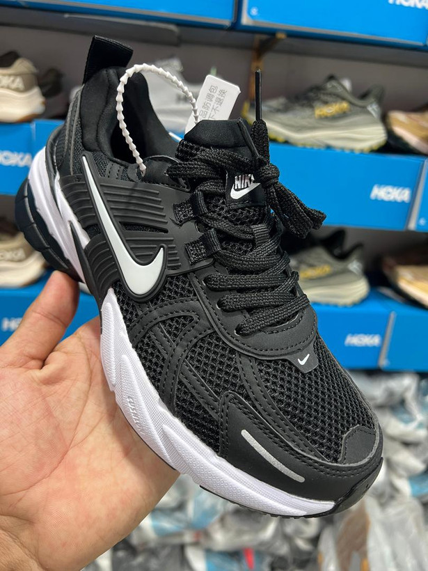 کتونی ویتنامی نایک مسترکوالیتی/ست زنانه و مردانه/رنگ بندی جذاب/Nike V2k Run