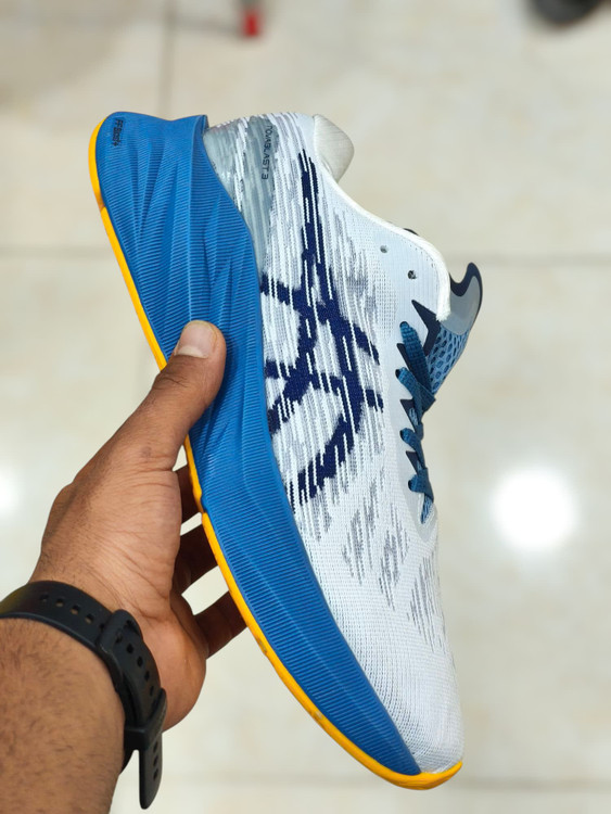 کتونی اسیکس ویتنامی نوابلاست/Asics novablast 3