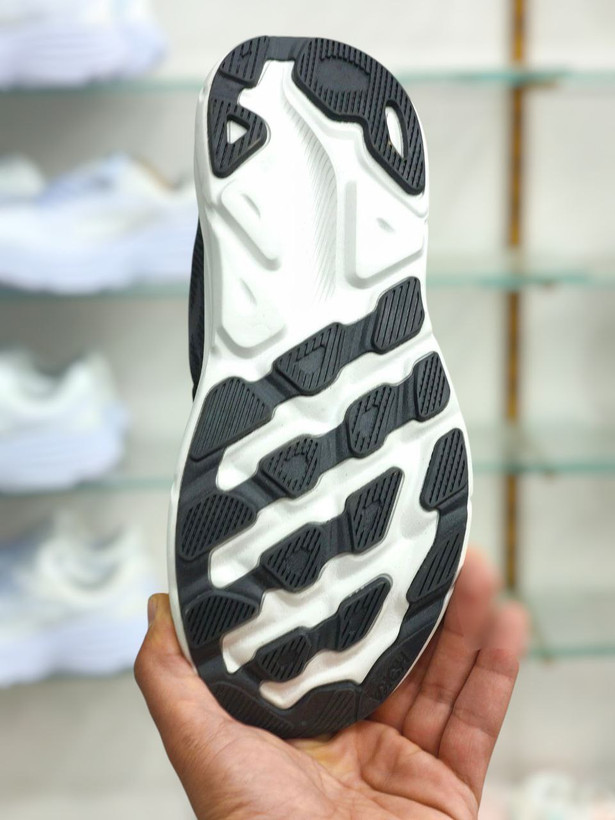 کتونی هوکا کلیفتون ۹ ویتنام وارداتی سایز 40 تا 45 /hoka clifton 9