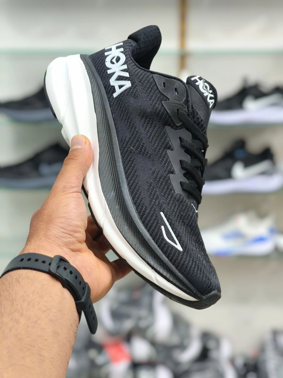 کتونی هوکا کلیفتون ۹ ویتنام وارداتی سایز 40 تا 45 /hoka clifton 9