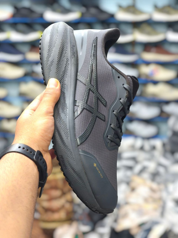 کتونی اسیکس گورتکس ویتنامی مسترکوالیتی/سایز ۴۱ الی ۴۵/Asics Goretex PureGEL