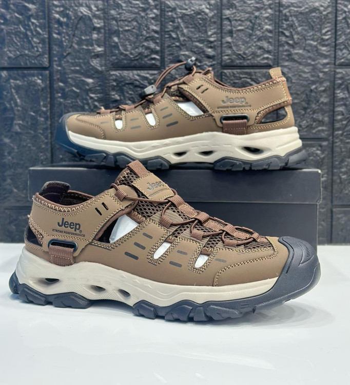 صندل آمریکایی جیپ تولید 2025 همراه با جعبه/سایز 40الی45/رنگ بندی جذاب،فروش تک و عمده/ Sandal jeep