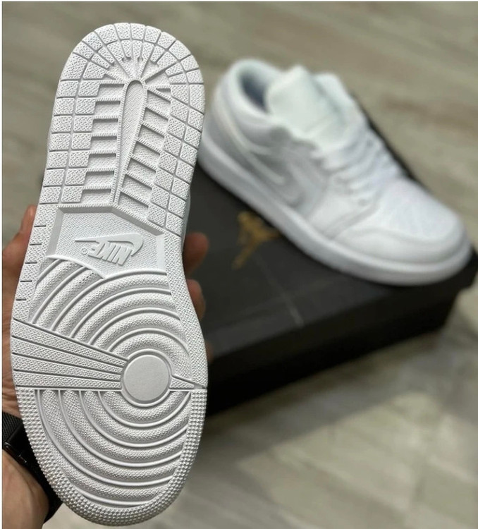 کتونی Nike Air Jordan1 نایکی ایرجردن وان ویتنامی/سایز 38 الی 45/فروش تک و عمده