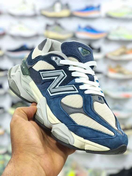 کتونی نیوبالانس ۹۰۶۰ تولید ویتنام/سایز 40 الی 45/فروش تک و عمده/New balance 9060