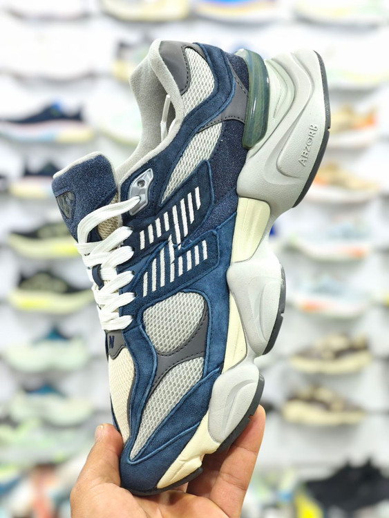 کتونی نیوبالانس ۹۰۶۰ تولید ویتنام/سایز 40 الی 45/فروش تک و عمده/New balance 9060