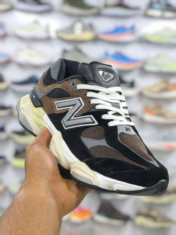 کتونی نیوبالانس ۹۰۶۰ تولید ویتنام/سایز 40 الی 45/فروش تک و عمده/New balance 9060