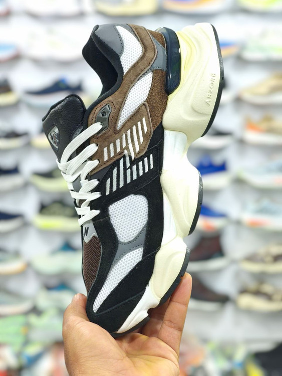 کتونی نیوبالانس ۹۰۶۰ تولید ویتنام/سایز 40 الی 45/فروش تک و عمده/New balance 9060