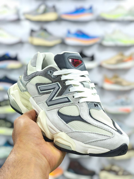کتونی نیوبالانس ۹۰۶۰ تولید ویتنام/سایز 40 الی 45/فروش تک و عمده/New balance 9060