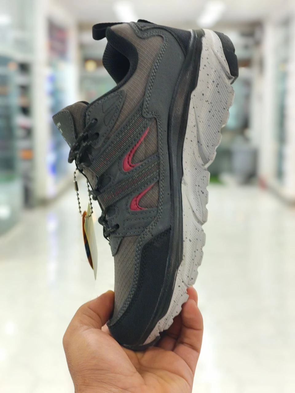 کتونی اسکیچرز دیلاکس واکر 2 ویتنامی وارداتی/سایز 40,41,42,43,44,45/Skechers D'LUX Walker 2.0