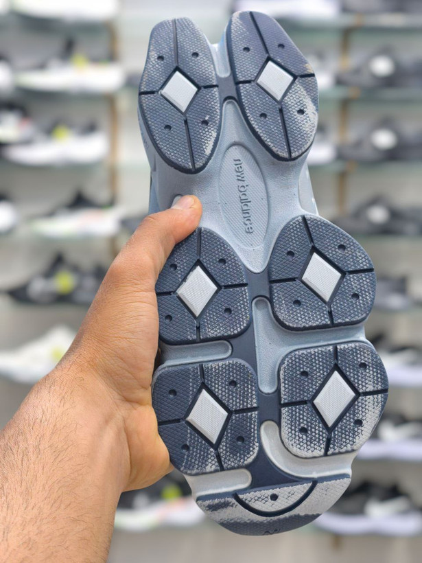 کتونی نیوبالانس 9060 ویتنامی وارداتی/سایز 40,41,42,43,44,45/Newbalance 9060