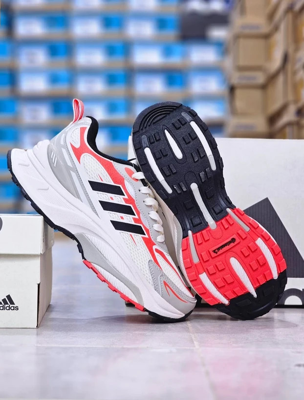 کتونی آدیداس ترکس ویتنامی وارداتی/سایز 40,41,42,43,44,45/Adidas Terrex Free Hiker