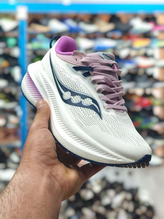 کتونی ساکونی تریمپ 21 ویتنامی وارداتی/سایز 36,37,38,39,40/Saucony Triumph 21