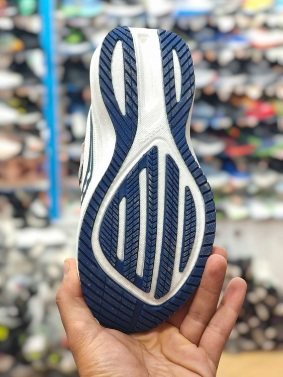 کتونی ساکونی تریمپ 21 ویتنامی وارداتی/سایز 36,37,38,39,40/Saucony Triumph 21