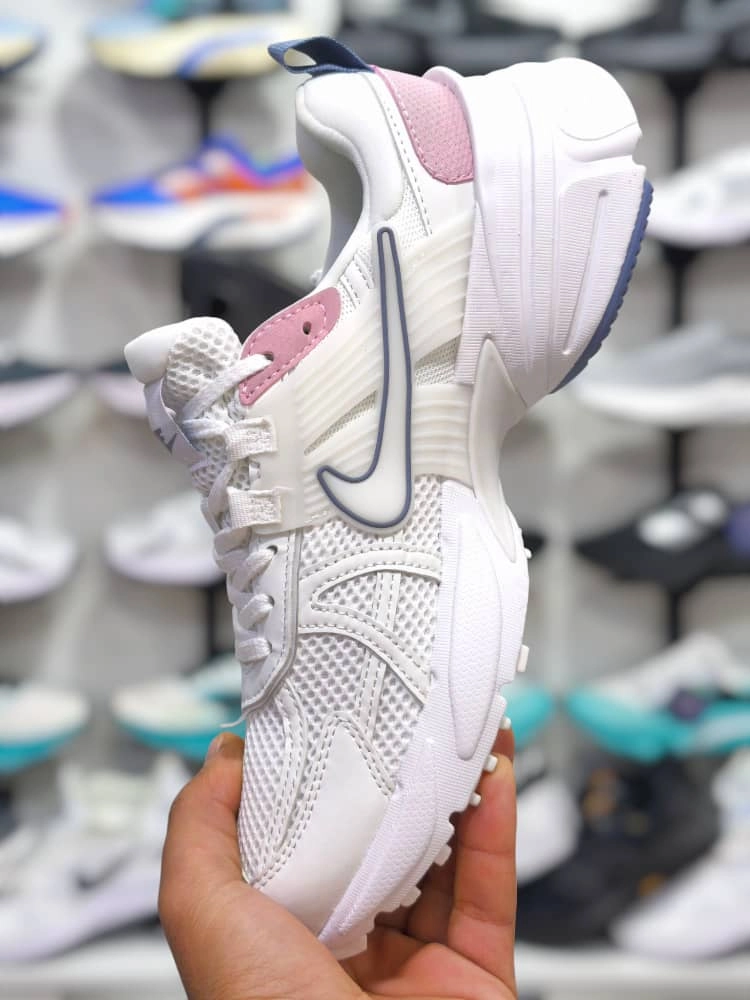کتونی ویتنامی نایک مسترکوالیتی/سایز 36 الی 45/رنگ بندی جذاب/Nike V2k Run