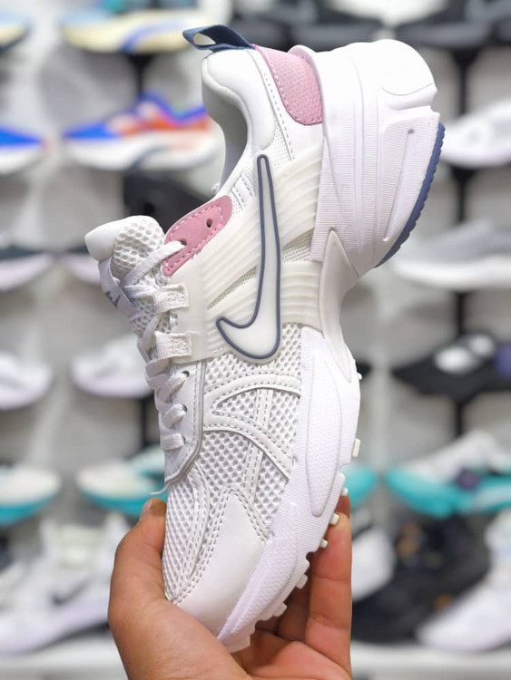 کتونی ویتنامی نایک مسترکوالیتی/سایز 36 الی 45/رنگ بندی جذاب/Nike V2k Run