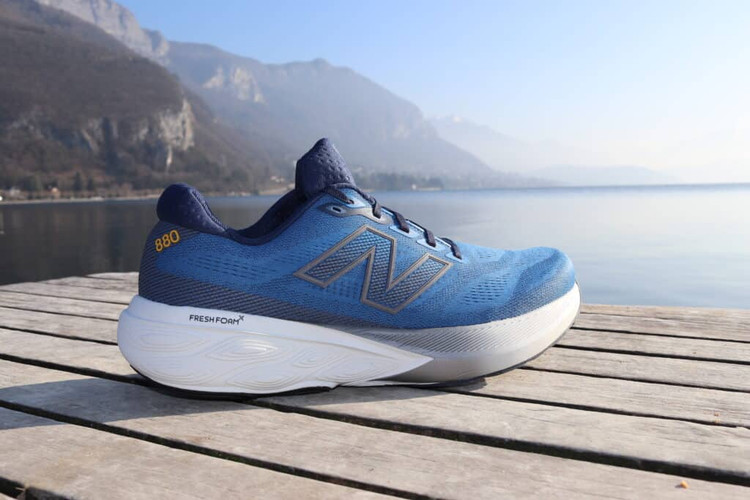کتونی نیوبالانس ویتنامی ۸۸۰ ورژن ۱۵/سایز ۴۰ الی ۴۵/فروش تک و عمده/New balance 880 V15