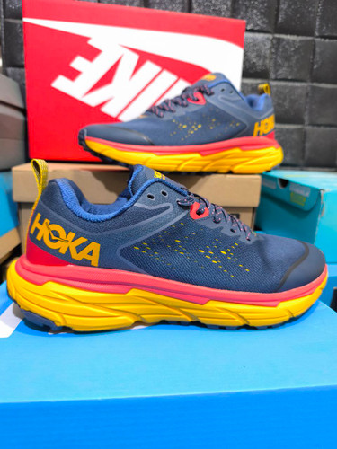 کتونی هوکا چلنجر 6 ویتنامی وارداتی/سایز 40,41,42/Hoka Chalenger 6