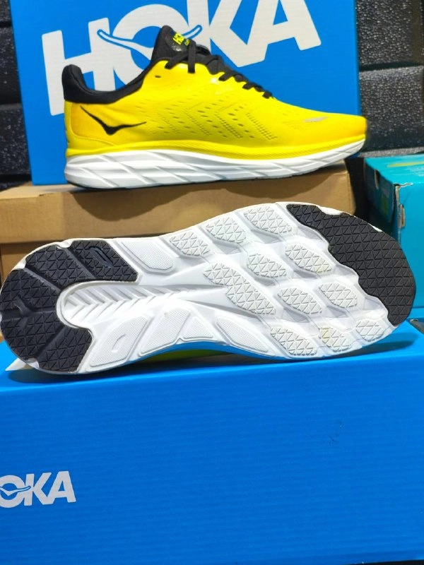کتونی هوکا کلیفتون 8 ویتنامی وارداتی/سایز 40,41,42/Hoka Clifton 8
