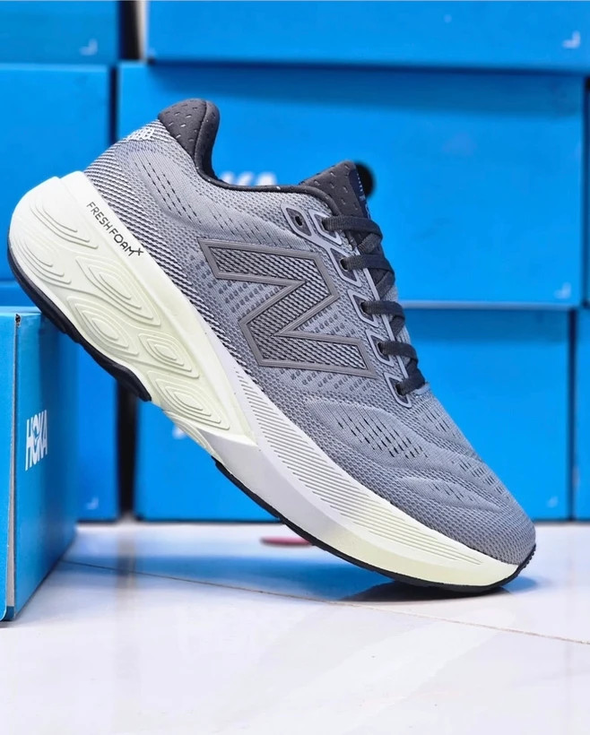 کتونی نیوبالانس ویتنامی ۸۸۰ /سایز ۴۰ الی ۴۵/فروش تک و عمده/New Balance 880