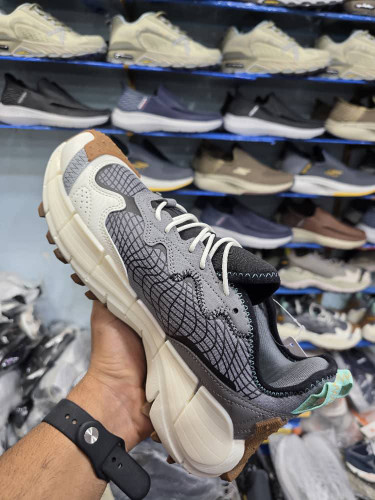 کتونی ریبوک زیگ کینتیکا 2 ویتنامی وارداتی/سایز 40,41,42,43,44,45/Reebok Zig Kinetica 2