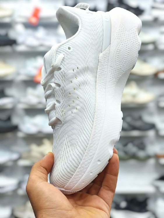 کتونی آندرآرمور ویتنامی وارداتی/سایز 40,41,42,43,44,45/Under Armour lnfinite Pro Running Shoes