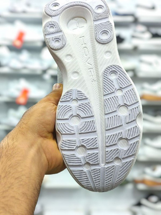 کتونی آندرآرمور ویتنامی وارداتی/سایز 40,41,42,43,44,45/Under Armour lnfinite Pro Running Shoes