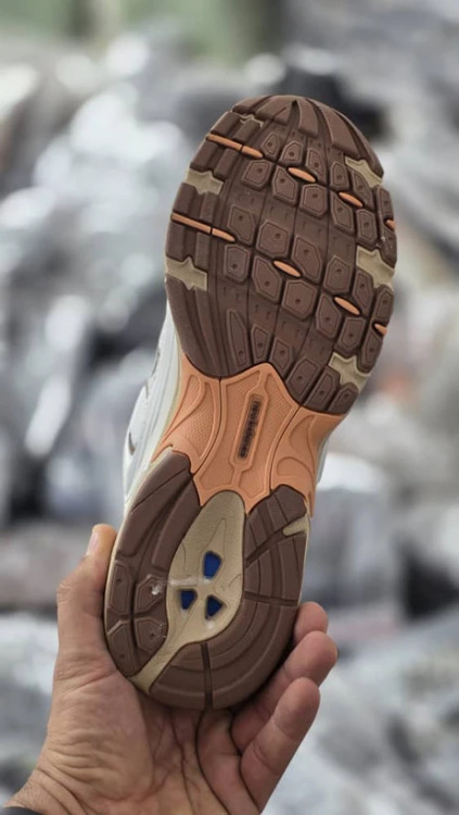 کتونی نیوبالانس 530 ویتنامی وارداتی/سایز 37 الی 45/Newbalance 530