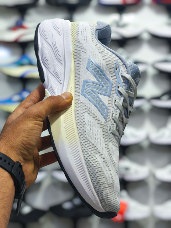 کتونی رانینگ نیوبالانس 880 ویتنامی مسترکوالیتی/رنگ بندی جذاب/ Newbalance 880 vietnam running