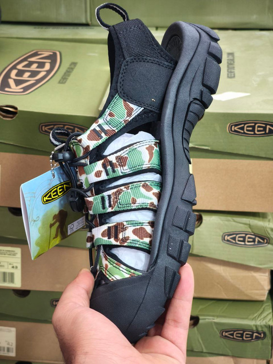 صندل مردانه کین KEEN ساخت کامبوج مدل Newport H2 – مناسب طبیعتگردی و استفاده روزمره