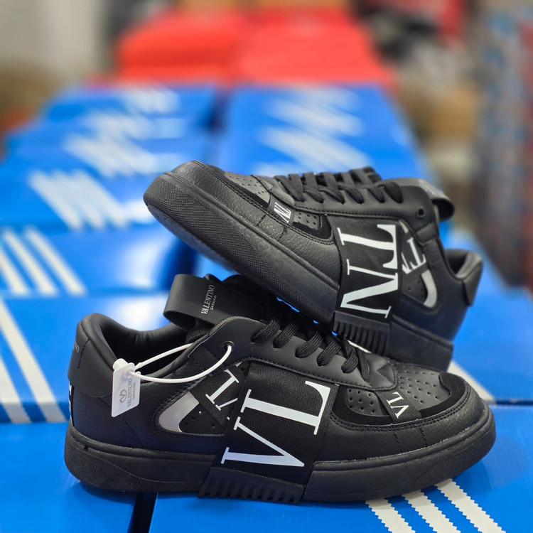 کتونی مردانه ایتالیایی ولنتینو گاراوانی مدل VLTN رنگ مشکی/سایز ۴۰ الی ۴۵