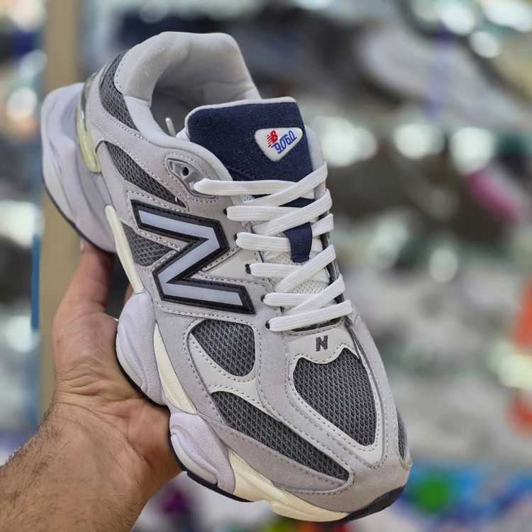 کتونی نیوبالانس 9060 ویتنامی وارداتی/سایز38,39,40,41,42,43,44,45/Newbalance 9060
