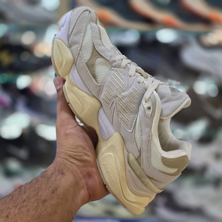 کتونی نیوبالانس 9060 ویتنامی وارداتی/سایز38,39,40,41,42,43,44,45/Newbalance 9060