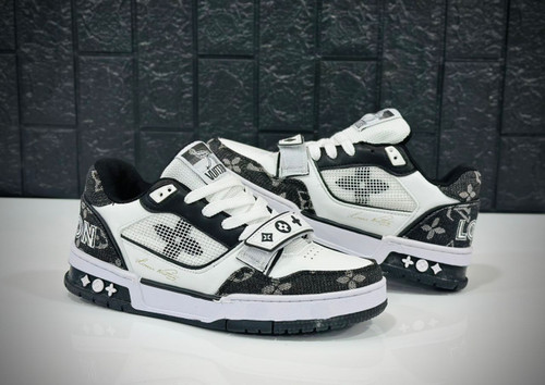 کتونی LV ویتنامی وارداتی/Louis Vuitton LV Trainer/ سایز 40 الی 45/ فروش عمده و تک